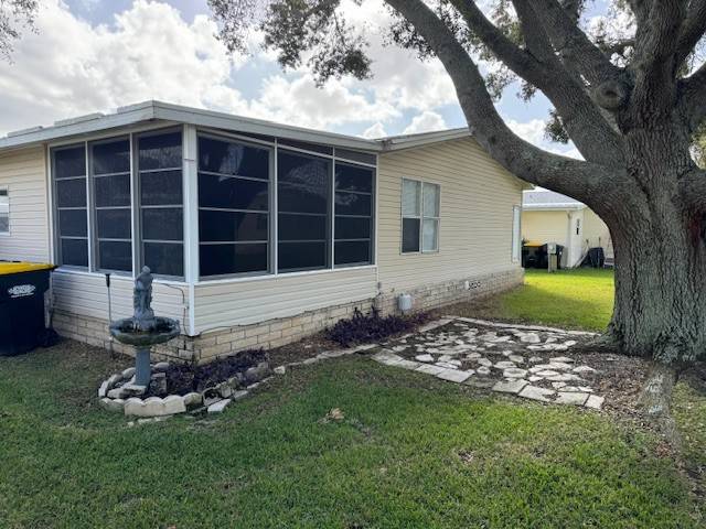 1425 Wild Dunes Court a Winter Haven, FL Mobile or Manufactured Home for Sale